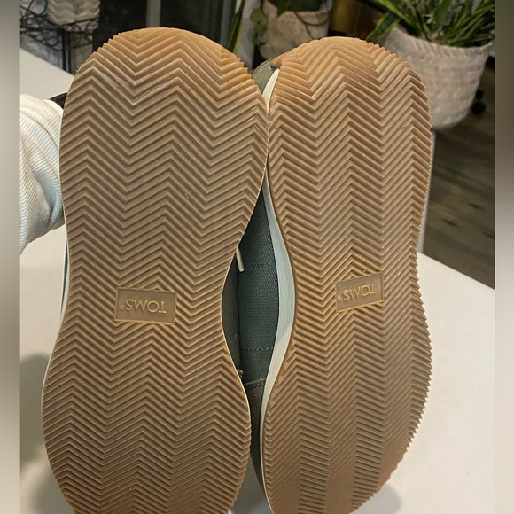 TOMS WYNDON NWOT Sneaker Jogger Waffle Green Rubber Bottom Mens Size 11.5 - Picture 15 of 16